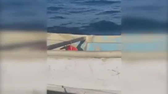Localizan un cayuco cerca de Brasil con diez migrantes muertos Localizan un cayuco cerca de Brasil con diez migrantes muertos