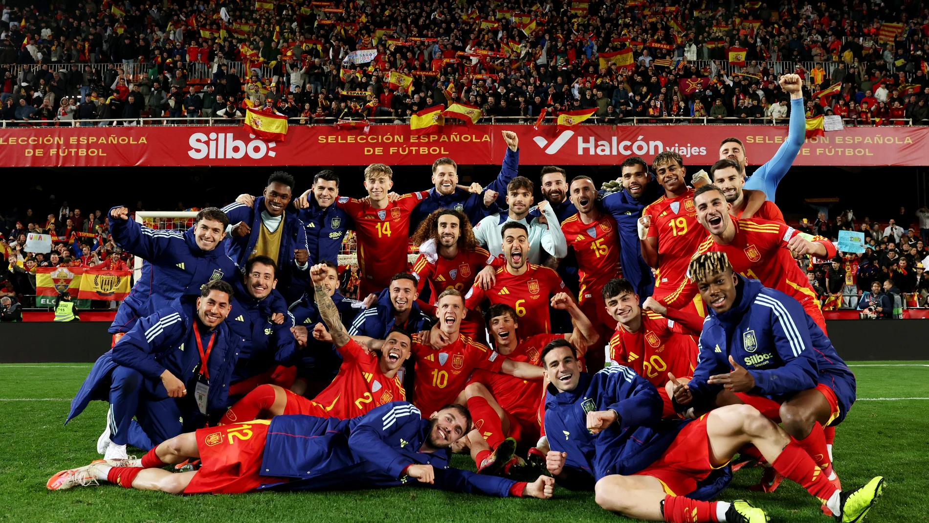 La selección española celebra el pase a la Final Four de la Nations League La selección española celebra el pase a la Final Four de la Nations League