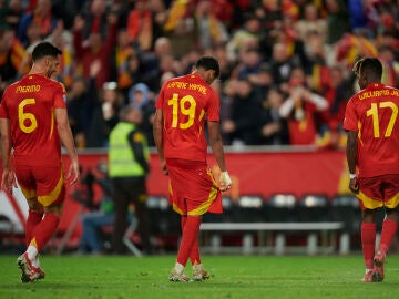 Lamine Yamal celebra su golazo a Países Bajos