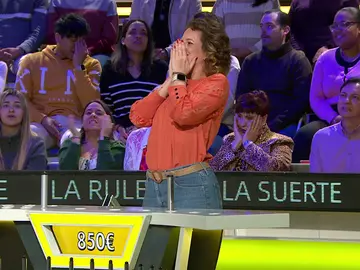 “Hubiera sido mejor con 425 que no con 850”: Elena utiliza el comodín, pero la suerte no le dura mucho “Hubiera sido mejor con 425 que no con 850”: Elena utiliza el comodín, pero la suerte no le dura mucho