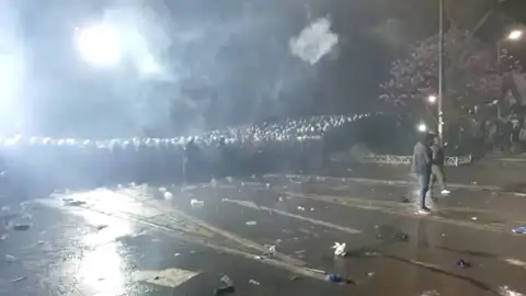 Protestas masivas en Turquía tras la detención del alcalde de Estambul Protestas masivas en Turquía tras la detención del alcalde de Estambul
