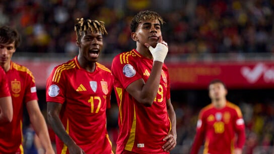 Lamine Yamal celebra su golazo ante Pa&iacute;ses Bajos
