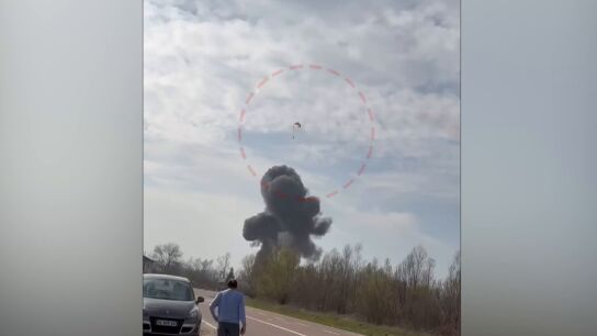 Dos aviones de la fuerza a&eacute;rea francesa colisionan en un entrenamiento.