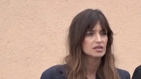 Sara Carbonero, en el entierro de su abuela Sara Carbonero, en el entierro de su abuela