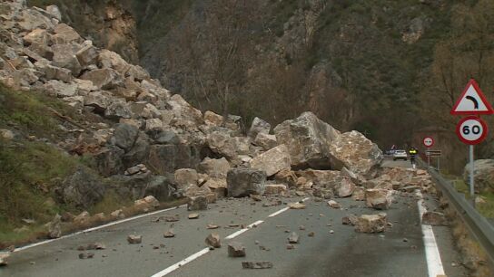 Desprendimiento de rocas en Arnedillo