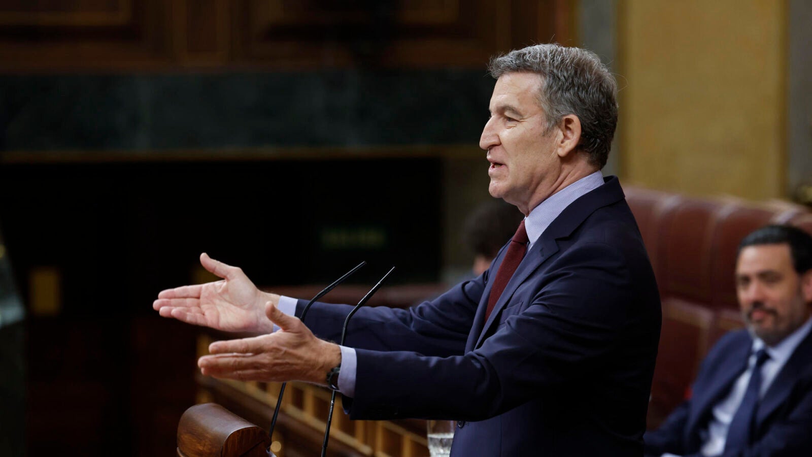 Feijóo denuncia que Sánchez intenta 