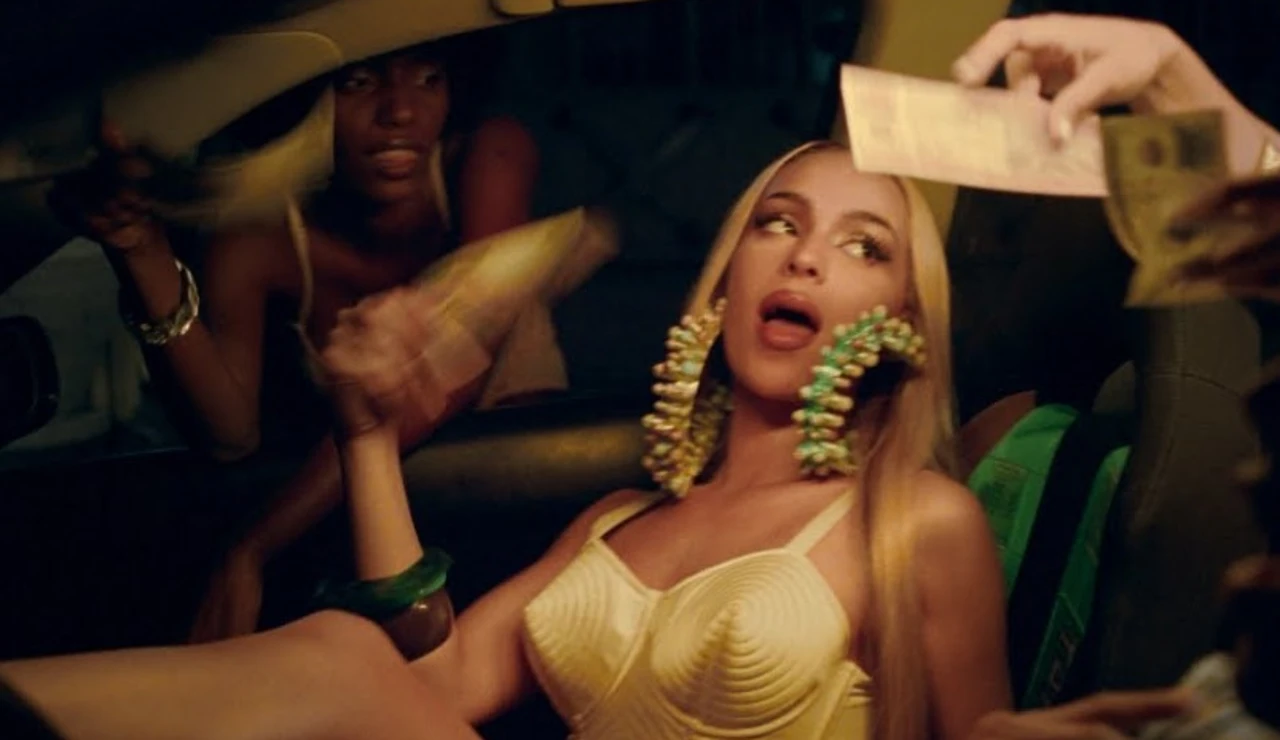 Miniatura de un videoclip de Bad Gyal