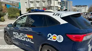 Coche de la Policía Nacional Coche de la Policía Nacional en SantanderREMITIDA / HANDOUT por POLICÍA NACIONALFotografía remitida a medios de comunicación exclusivamente para ilustrar la noticia a la que hace referencia la imagen, y citando la procedencia de la imagen en la firma25/03/2025