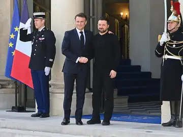 Emmanuel Macron y Volodímir Zelenski Emmanuel Macron y Volodímir Zelenski