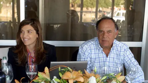 Xandra Falcó, junto a su padre Carlos, el fallecido Marqués de Griñón Xandra Falcó, junto a su padre Carlos, el fallecido Marqués de Griñón