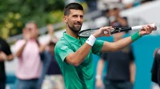 Novak Djokovic celebra su victoria ante Dimitrov en Miami Novak Djokovic celebra su victoria ante Dimitrov en Miami