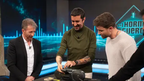 ¡Amplificador vintage! Marron le da un nuevo uso a los viejos radio casetes ¡Amplificador vintage! Marron le da un nuevo uso a los viejos radio casetes