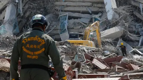 A3 Noticias 2 (28-03-25) Un terremoto en Birmania deja más de 140 muertos y más de 730 heridos y atrapados en el seísmo sentido también en Tailandia y China A3 Noticias 2 (28-03-25) Un terremoto en Birmania deja más de 140 muertos y más de 730 heridos y atrapados en el seísmo sentido también en Tailandia y China