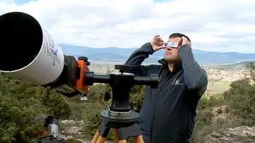 A la espera del eclipse en Burgos A la espera del eclipse en Burgos