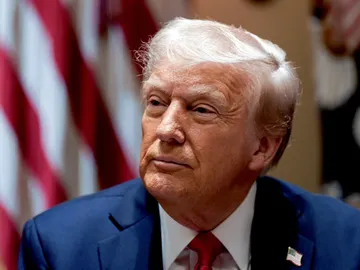 A3 Noticias Fin de Semana (30-03-25) Donald Trump no descarta el uso de la fuerza militar para adquirir Groenlandia A3 Noticias Fin de Semana (30-03-25) Donald Trump no descarta el uso de la fuerza militar para adquirir Groenlandia