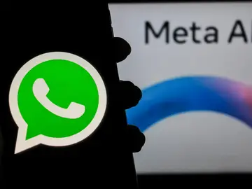 Imagen de archivo de Meta AI y de WhatsApp. Imagen de archivo de Meta AI y de WhatsApp.