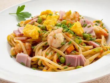 Karlos Arguiñano: receta completa, nutritiva, fácil y deliciosa de tallarines tres delicias Karlos Arguiñano: receta completa, nutritiva, fácil y deliciosa de tallarines tres delicias