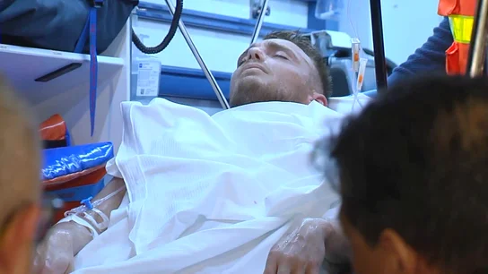 Jasper Cillessen a su llegada al hospital de Vigo Jasper Cillessen a su llegada al hospital de Vigo