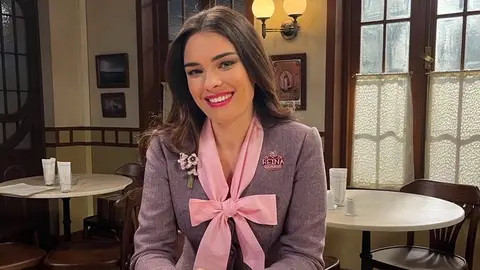 Alba Brunet, la actriz que da vida a Fina en Sueños de libertad, anuncia en sus redes sociales que está esperando un bebé Alba Brunet, la actriz que da vida a Fina en Sueños de libertad, anuncia en sus redes sociales que está esperando un bebé