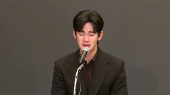 Rueda de prensa de Kim Soo-hyun