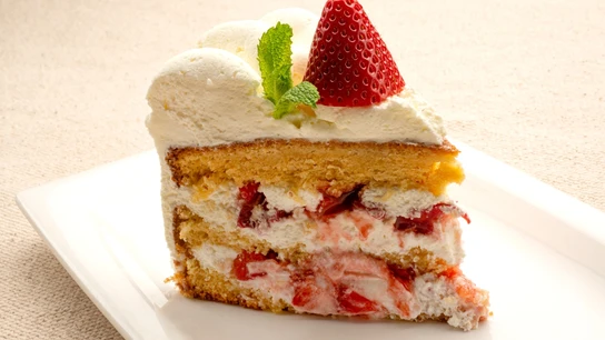 ¡Para los amantes del dulce! Receta de tarta de fresas y nata de Eva Arguiñano ¡Para los amantes del dulce! Receta de tarta de fresas y nata de Eva Arguiñano