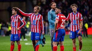 La decepci&oacute;n de los futbolistas del Atleti en el Metropolitano