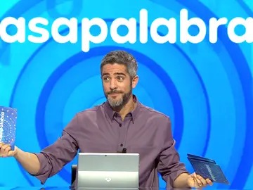 El chiste de Roberto Leal que casi pasa desapercibido: “Estas cosas me hacen gracia a mí nada más” El chiste de Roberto Leal que casi pasa desapercibido: “Estas cosas me hacen gracia a mí nada más”