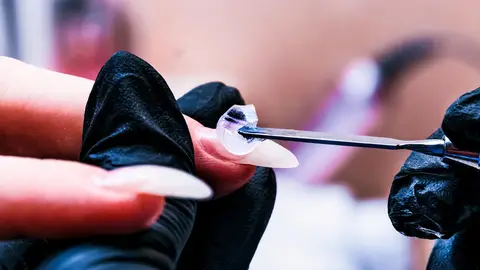 Manicura de polygel: cómo conseguir en casa unas uñas como las de Bad Gyal