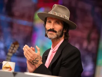 De pizzero a cantante: los inicios de Leiva en la música De pizzero a cantante: los inicios de Leiva en la música