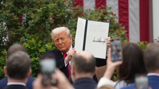 Trump las &oacute;rdenes ministeriales firmadas