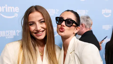 Sofía Surferss y Lola Lolita en el estreno de la segunda temporada del documental de Dulceida Sofía Surferss y Lola Lolita en el estreno de la segunda temporada del documental de Dulceida