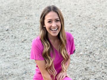 Imagen de Hailey Marie Okula, más conocida como Nurse Hailey.