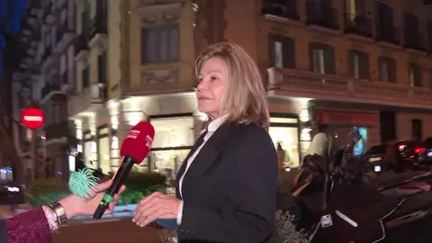 Cari Lapique, a la salida de la misa funeral Cari Lapique, a la salida de la misa funeral