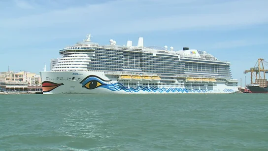 Megacrucero en Cádiz Megacrucero en Cádiz