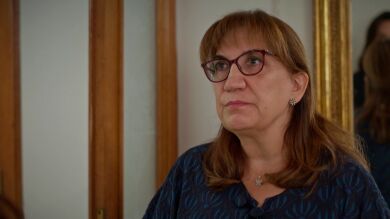La advertencia de Gülçiçek a Rengin que lo dice todo sobre Timur: “No deberías arrastrate tanto”