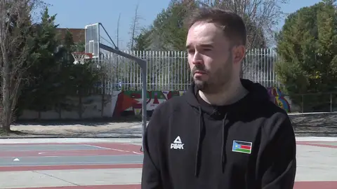 Alberto Antuña, seleccionador de basket femenino de Sudán del Sur Alberto Antuña, seleccionador de basket femenino de Sudán del Sur