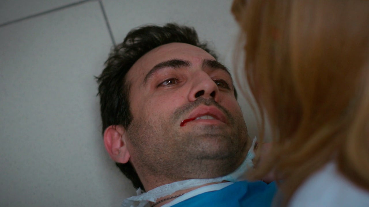 Evren se debate entre la vida y la muerte mientras Bahar teme perderlo para siempre Evren se debate entre la vida y la muerte mientras Bahar teme perderlo para siempre