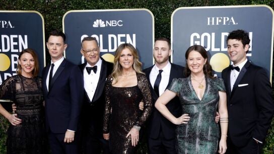 Tom Hanks junto a su mujer Rita Wilson y sus 4 hijos