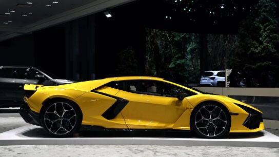 Lamborghini Revuletto