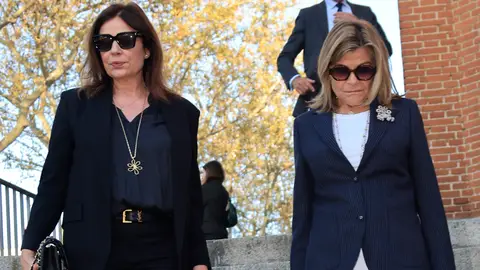 Nuria González y Cari Lapique Nuria González y Cari Lapique