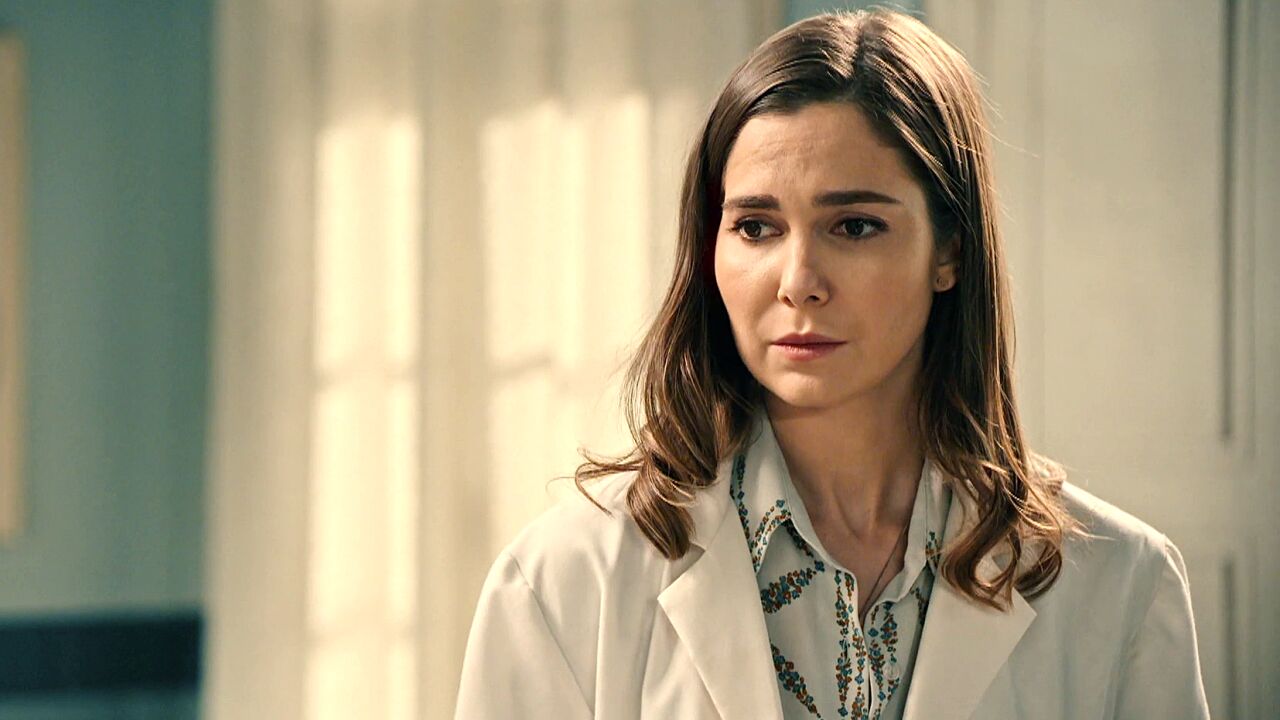 Capítulo 284 de Sueños de libertad; 9 de abril: Begoña le tiende una trampa  al doctor Herrera