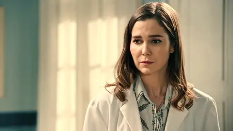 Capítulo 284 de Sueños de libertad; 9 de abril: Begoña le tiende una trampa al doctor Herrera Capítulo 284 de Sueños de libertad; 9 de abril: Begoña le tiende una trampa al doctor Herrera
