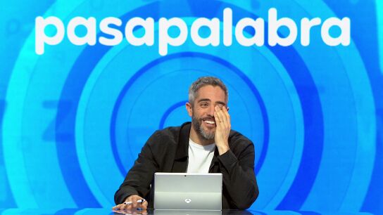 Roberto Leal deja en cuadros a los invitados de Pasapalabra: &ldquo;&iquest;Pero t&uacute; d&oacute;nde has pasado tu infancia?&rdquo;