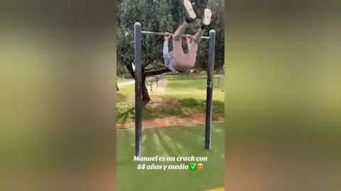 El vídeo viral de un hombre de 88 años haciendo calistenia El vídeo viral de un hombre de 88 años haciendo calistenia