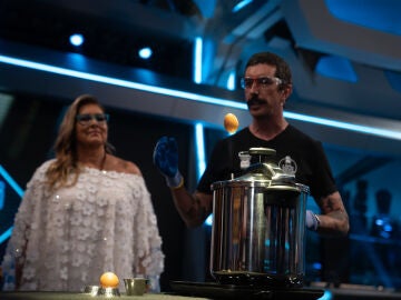 &iquest;Magia con una olla expr&eacute;s? Marron deja a Al Bano y Romina Power impresionados con su experimento