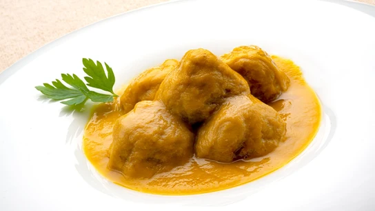 Albóndigas de ternera y jamón en salsa, de Karlos Arguiñano Albóndigas de ternera y jamón en salsa, de Karlos Arguiñano