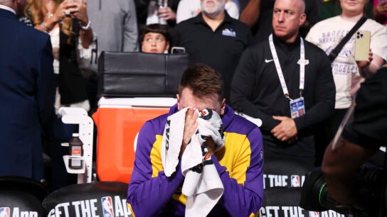 Luka Doncic, al borde de las lagrimas en su regreso a Dallas