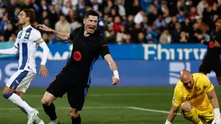 Lewandowski celebra el gol del Leganés en propia puerta Lewandowski celebra el gol del Leganés en propia puerta