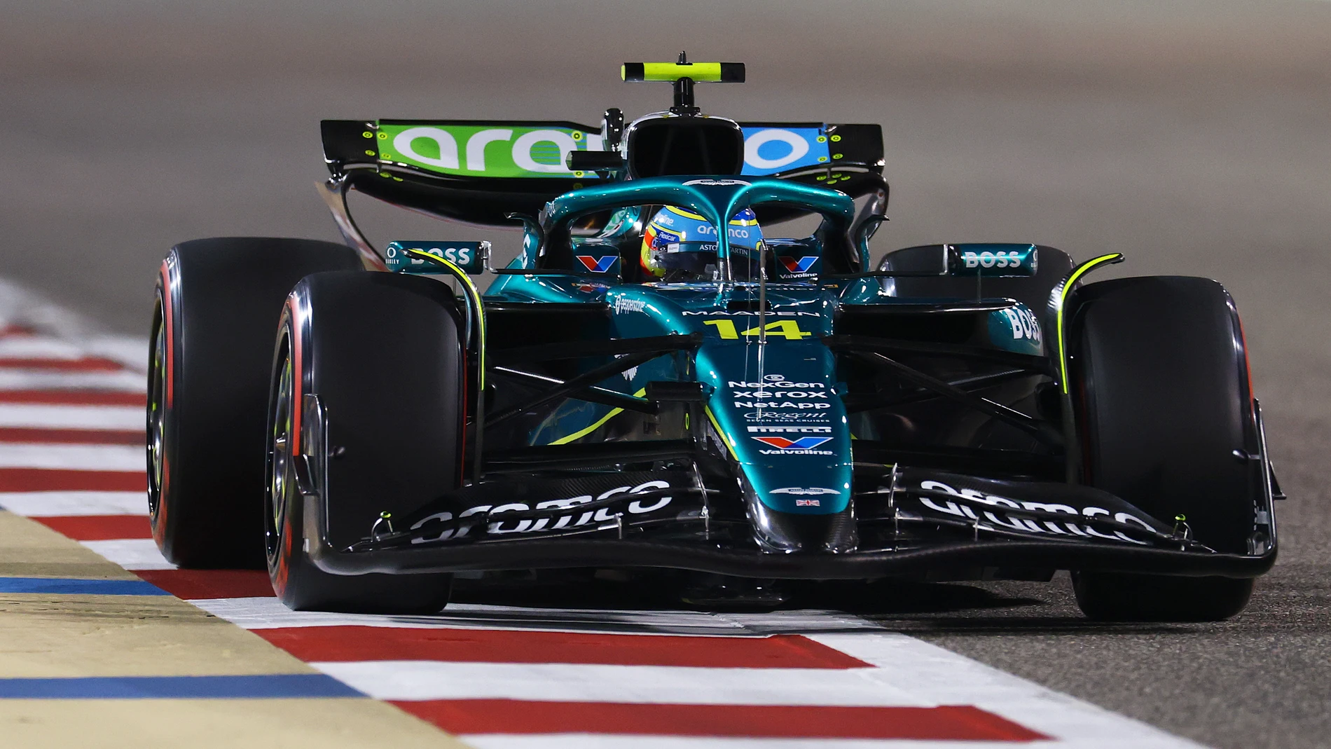 El Aston Martin de Fernando Alonso en el GP de Bahréin El Aston Martin de Fernando Alonso en el GP de Bahréin