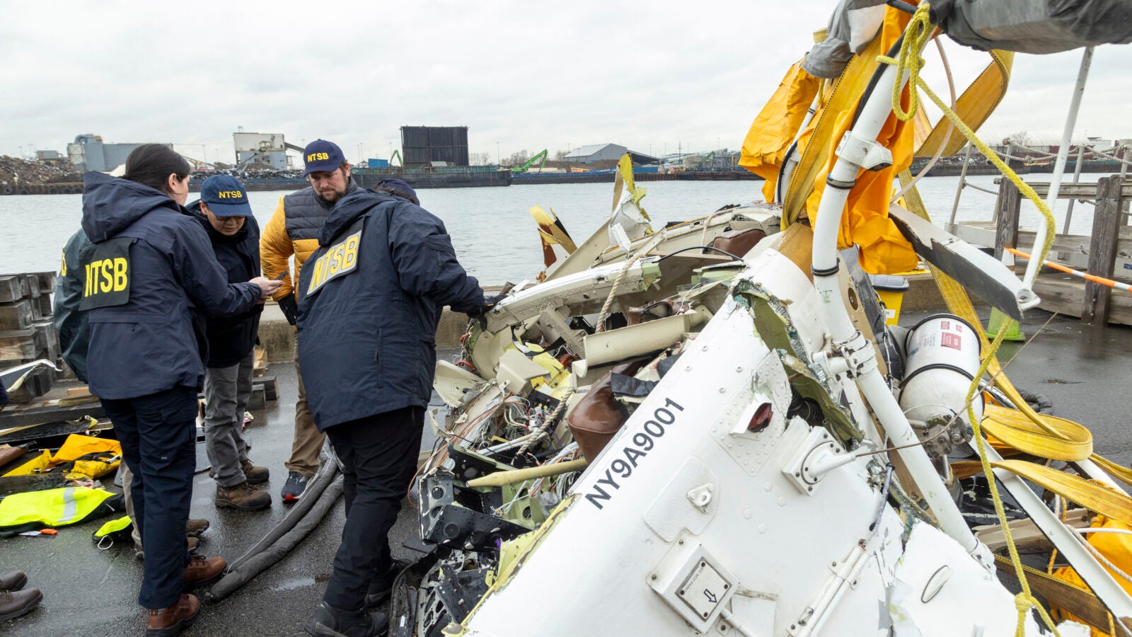 La empresa del helicóptero accidentado en Nueva York dejará de operar 